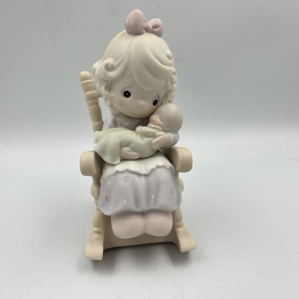VTG Precious Moments Love Never Leaves A Mother's Arms Rocking Chair '95 523941